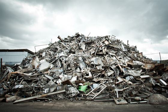 pile of aluminium scrap